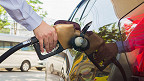 Preço da gasolina de antes e depois do corte do ICMS tem fiscalização do PROCON