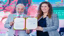 Salários dos Servidores Federais tem reajuste sancionado por Lula Salários dos Servidores Federais tem reajuste sancionado por Lula