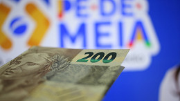 Pé-de-Meia de agosto atrasou? Veja no app se o valor será pago em setembro