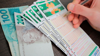 Concorre ao prêmio dessa noite quem realizou apostas até às 20 horas de hoje. Créditos: DesenvolveWeb.