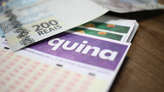 A Quina tem sorteios todos os dias de segunda a sábado e sempre tem prêmio atrativos. Créditos: DesenvolveWeb